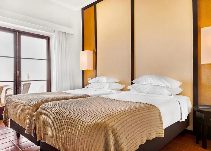 Pousada Forte Horta 4*